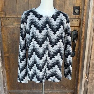 Talbots black and gray Chevron cardigan size Medium 2478